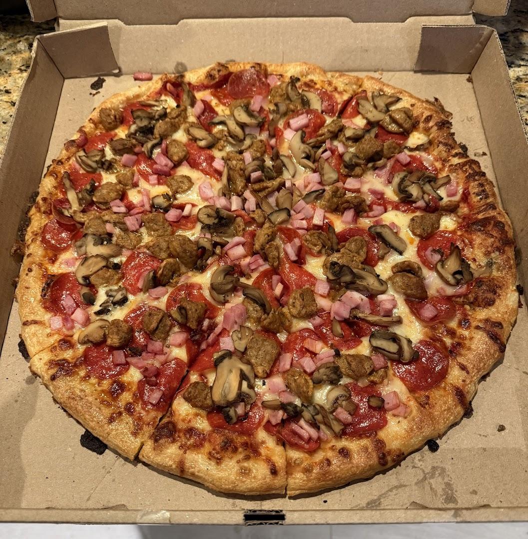 Dynamic Duo Beverage & Deli Pizza Shop
